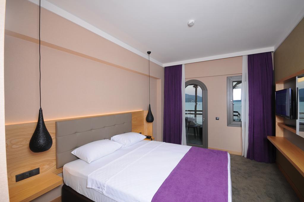 מרמריס Candan Citybeach Hotel מראה חיצוני תמונה